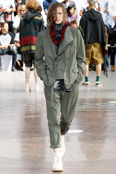 Look 33